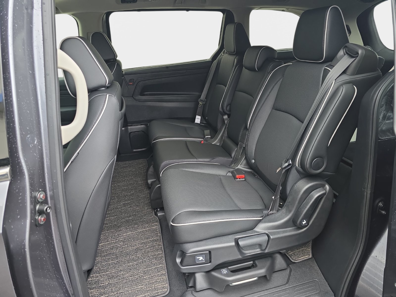 New 2026 Honda Odyssey Elite image 15