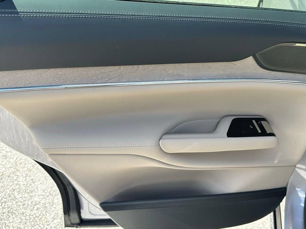 New 2026 Volvo EX90 Plus RWD image 24