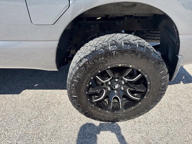 Used 2018 Nissan Titan SV AWD/4WD image 22