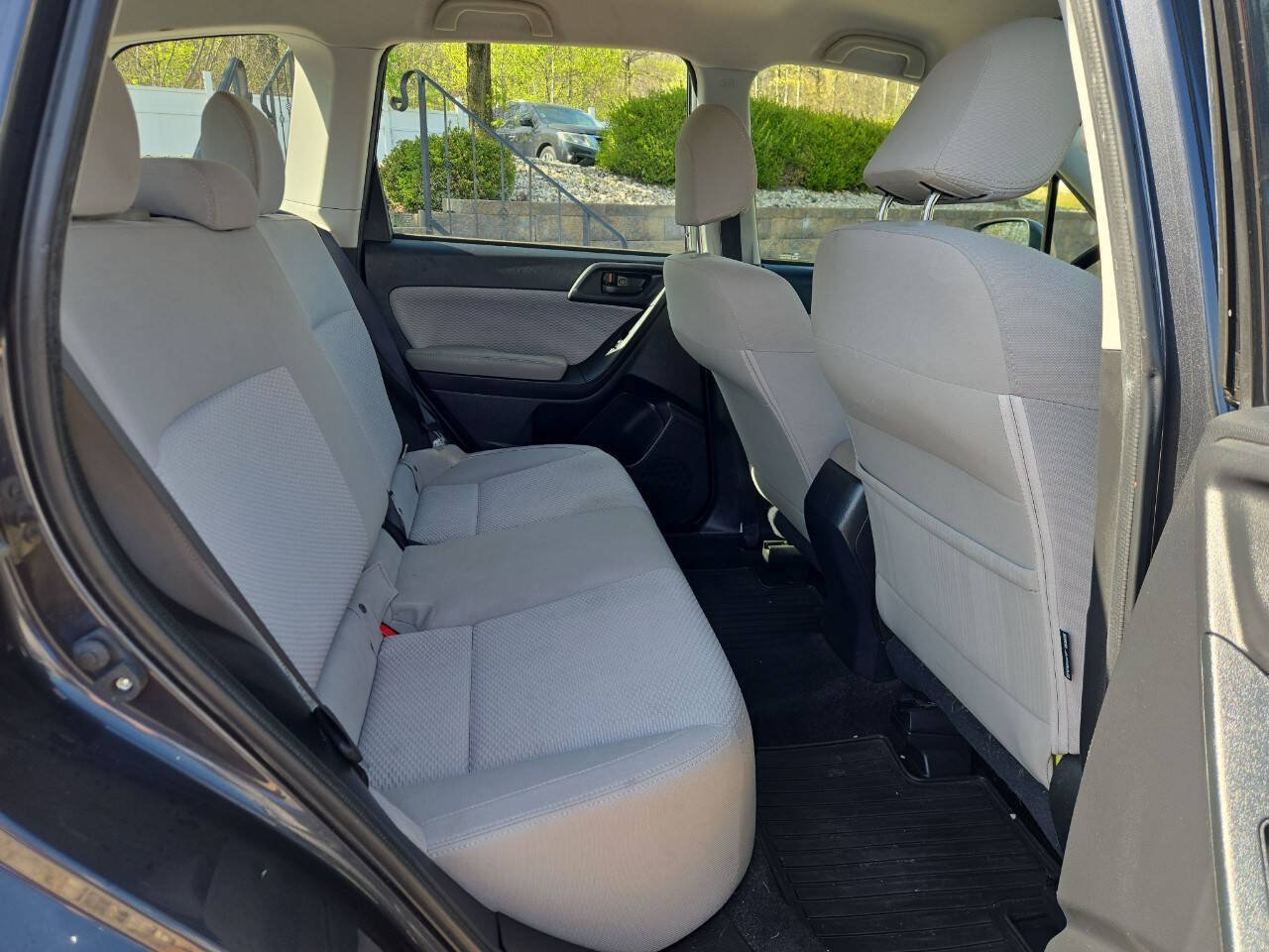 Used 2017 Subaru Forester 2.5i w/ Alloy Wheel Package AWD/4WD image 19