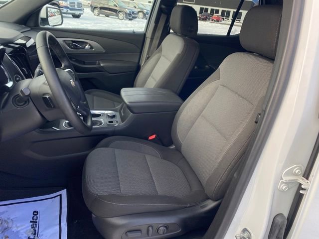 Certified 2023 Chevrolet Traverse LT w/ LPO, Floor Liner Package image 14