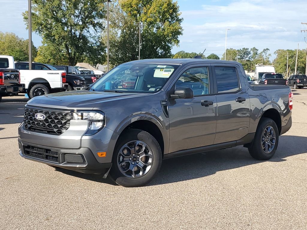New 2025 Ford Maverick XLT w/ Equipment Group 301A image 26