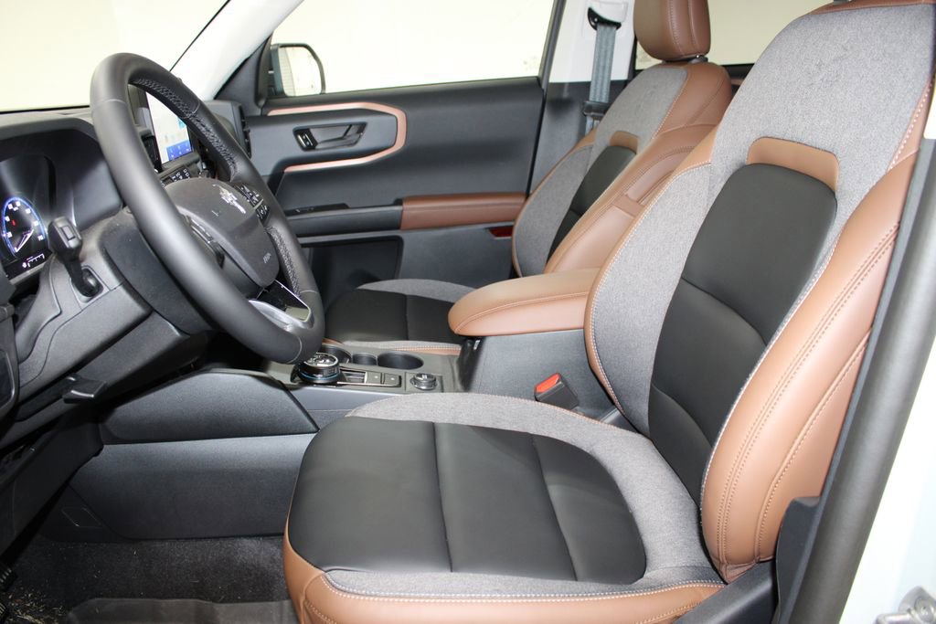 Used 2024 Ford Bronco Sport Outer Banks AWD/4WD image 16