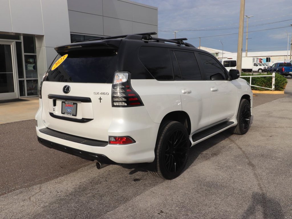 Used 2023 Lexus GX 460 w/ Black Line Special Edition AWD/4WD image 15