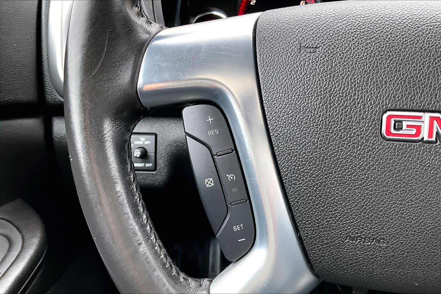Used 2016 GMC Acadia SLE AWD/4WD image 24