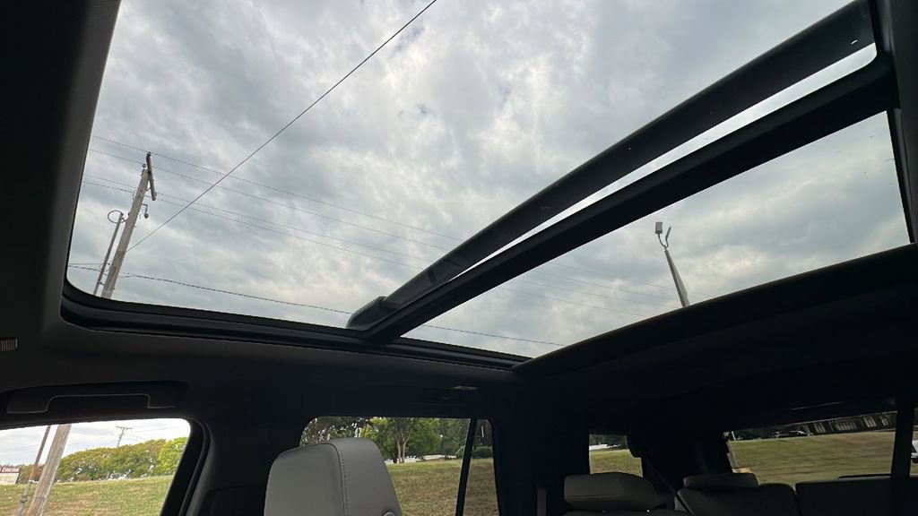 Used 2023 Chevrolet Tahoe Z71 image 25