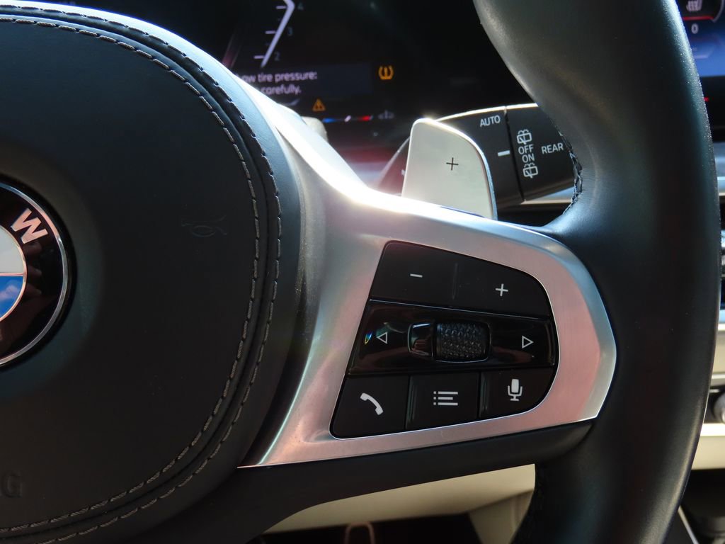 Certified 2023 BMW X7 xDrive40i w/ M Sport Package image 36