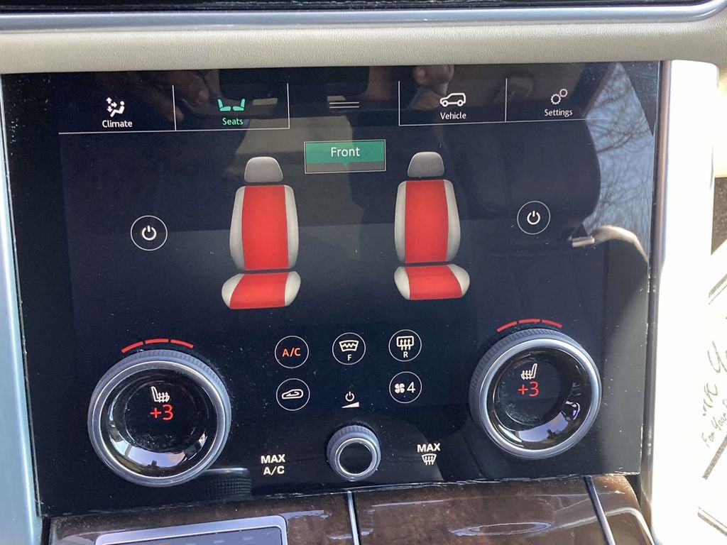 Used 2020 Land Rover Range Rover HSE image 16