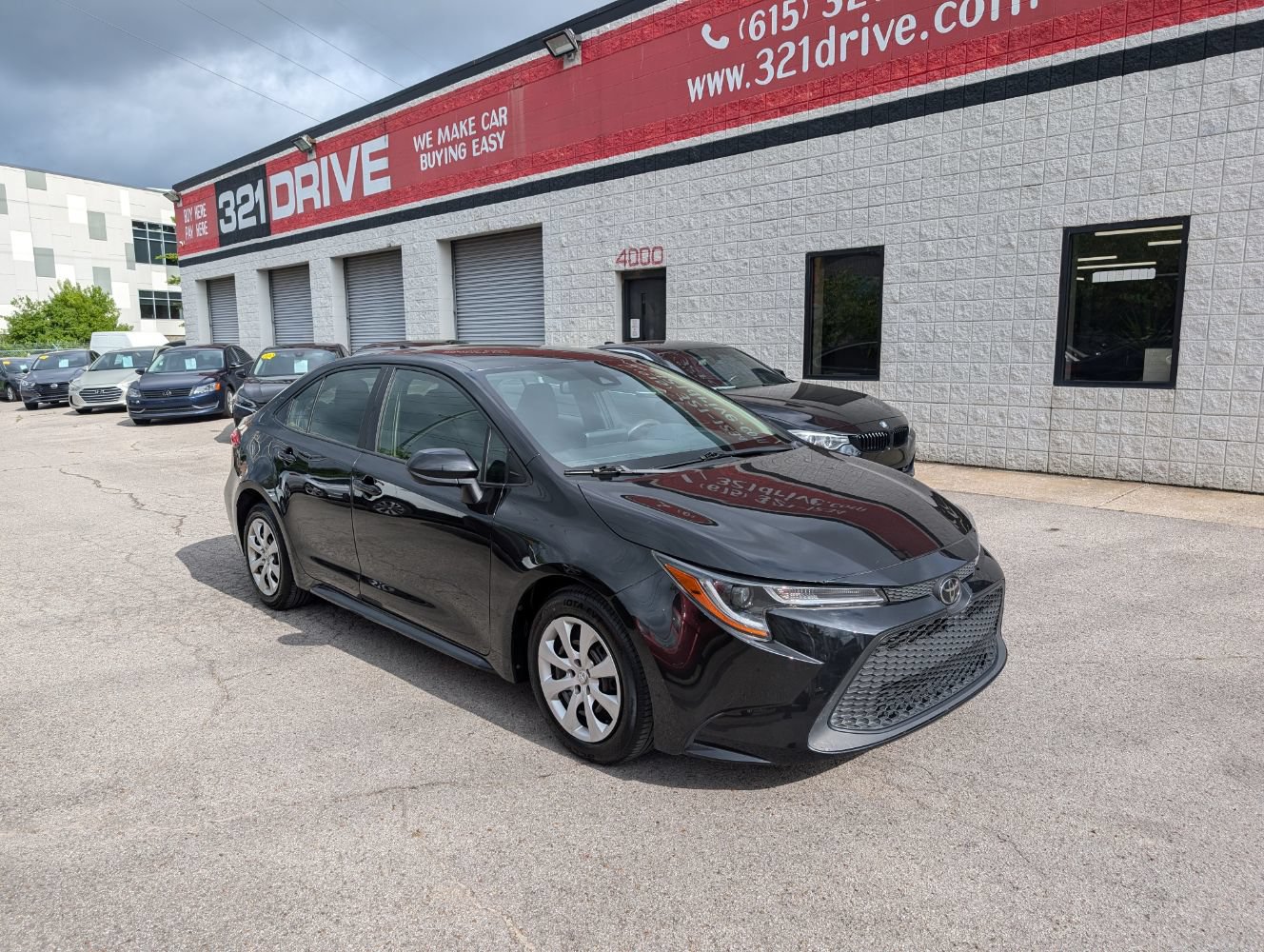 Used 2022 Toyota Corolla LE FWD image 1