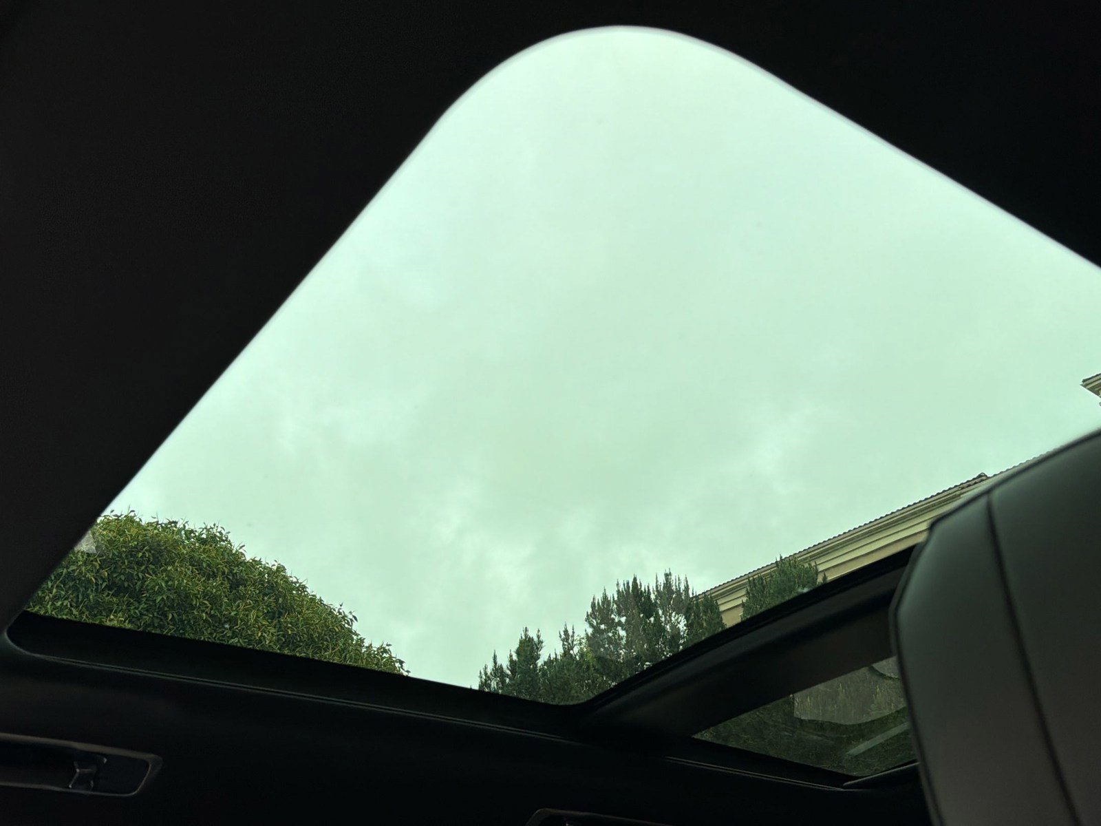 New 2026 Land Rover Range Rover Sport SE image 15