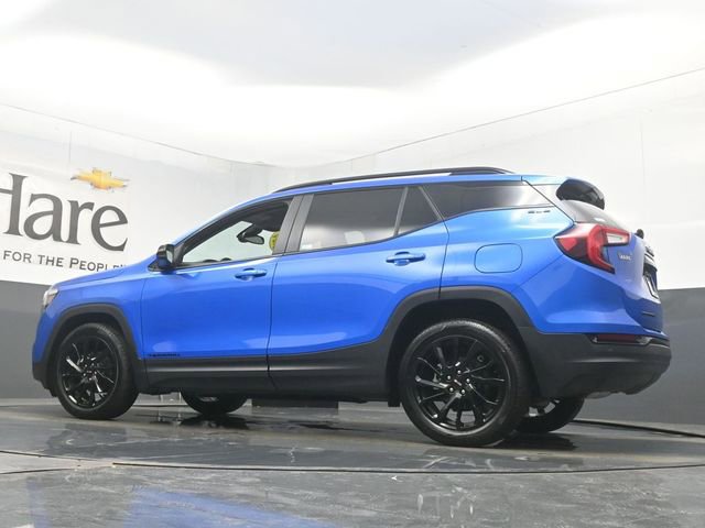 Used 2024 GMC Terrain SLE w/ Driver Convenience Package image 53