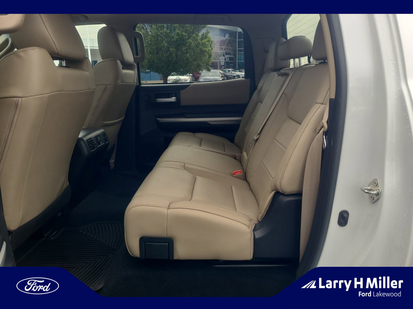 Used 2014 Toyota Tundra Limited w/ Limited Premium Package image 17