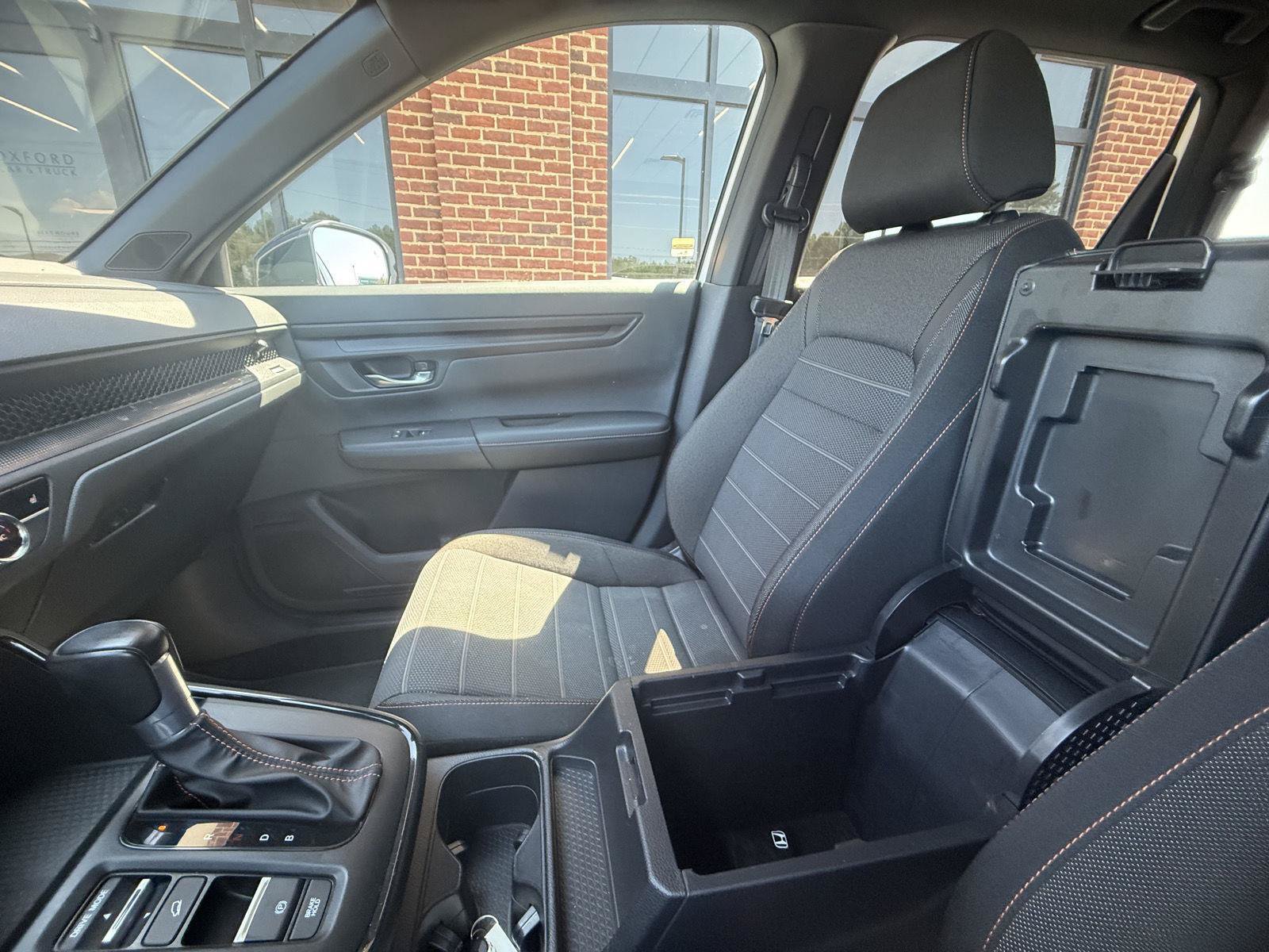 Used 2025 Honda CR-V Sport image 6