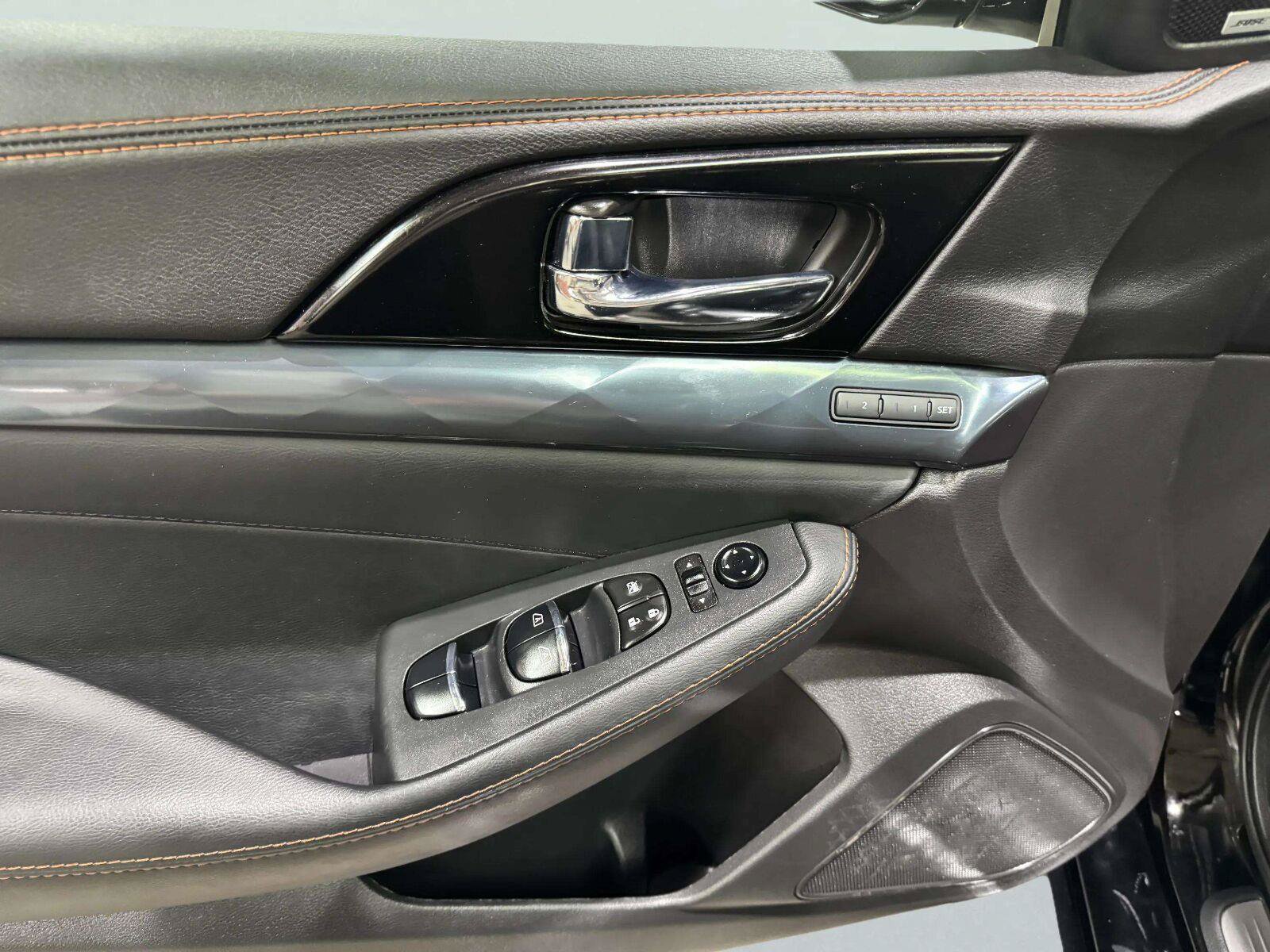 Used 2021 Nissan Maxima SR w/ Sport Mat Group FWD image 23