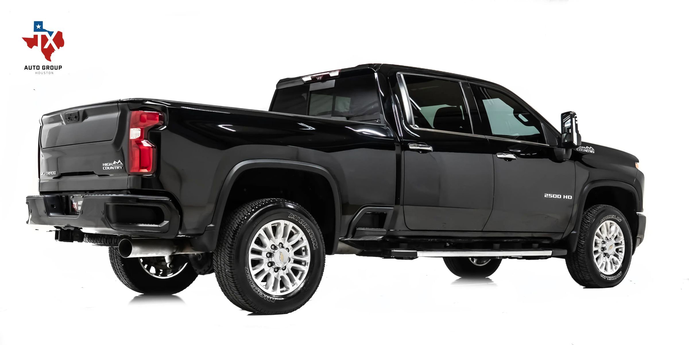 Used 2022 Chevrolet Silverado 2500 High Country w/ Technology Package image 6