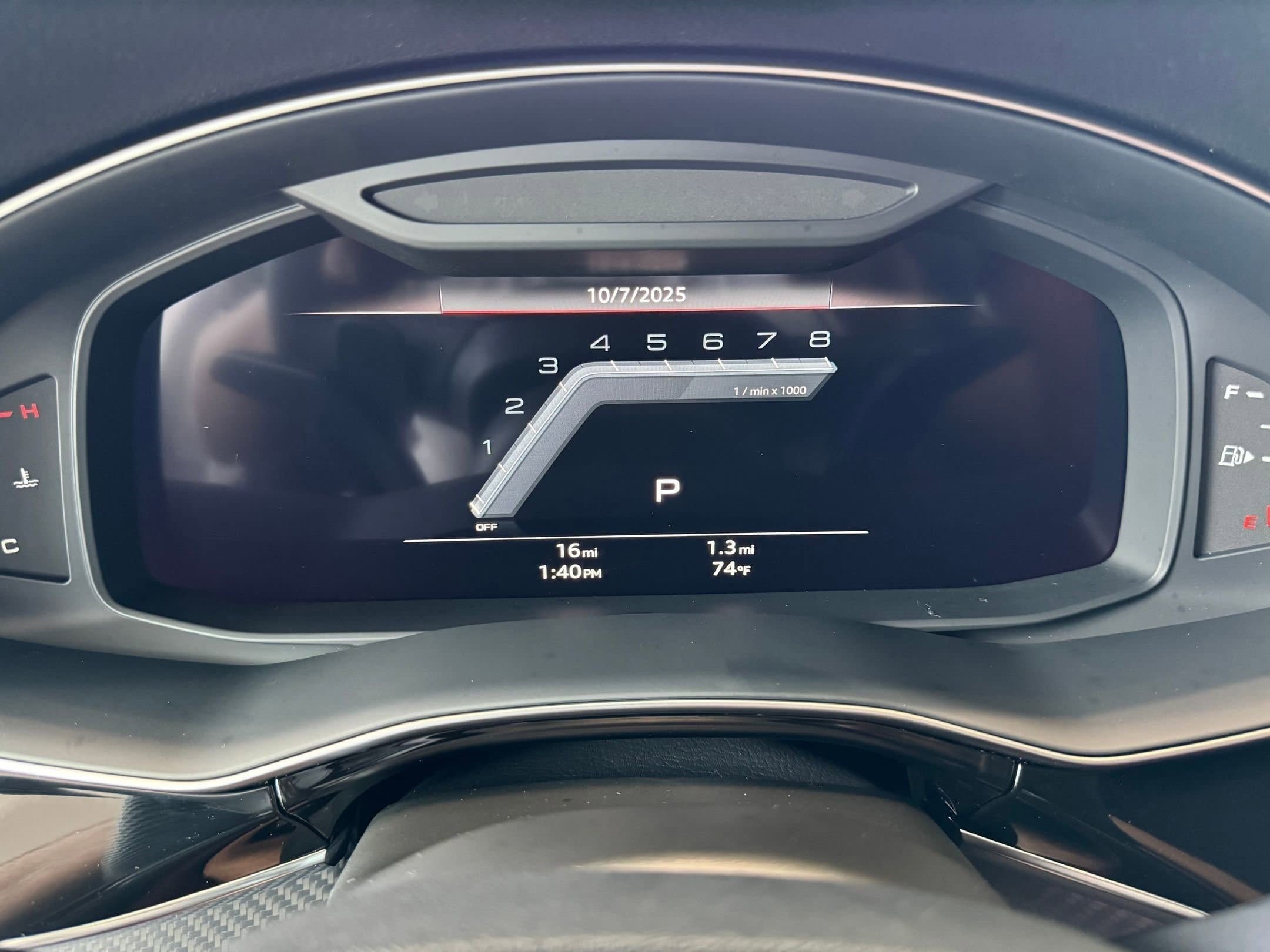 New 2026 Audi SQ8 Prestige image 19