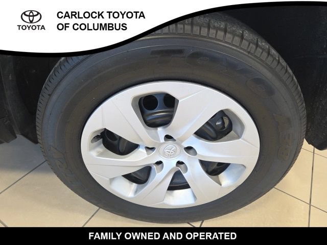 Used 2024 Toyota RAV4 LE FWD image 10