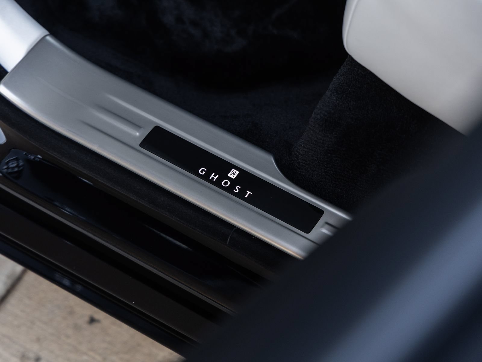 New 2027 Rolls-Royce Ghost AWD/4WD image 42