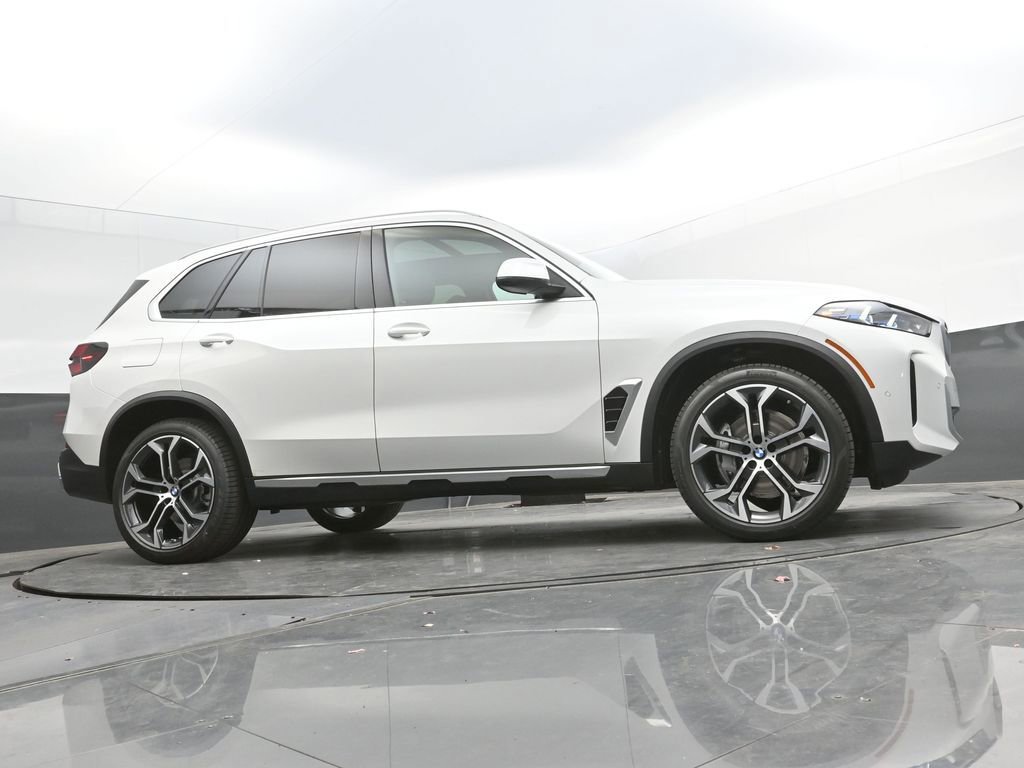 New 2026 BMW X5 xDrive40i w/ Parking Assistance Package AWD/4WD image 50