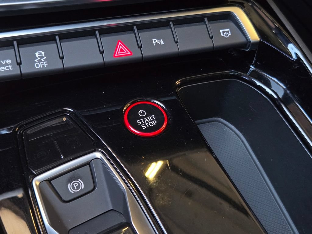 Used 2024 Audi e-tron GT Premium Plus AWD/4WD image 24