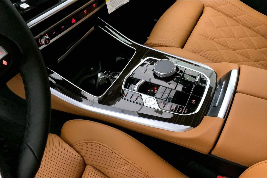 New 2026 BMW X5 xDrive50e w/ Climate Comfort Package image 6