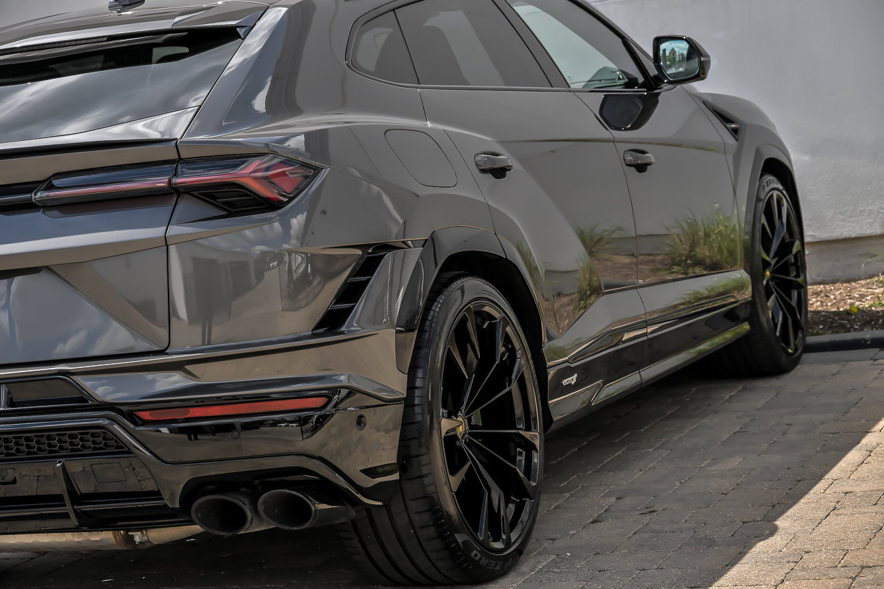 Used 2024 Lamborghini Urus S AWD/4WD image 8
