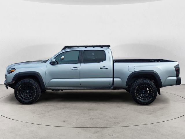 Used 2023 Toyota Tacoma TRD Off-Road w/ Black Out Package (TMS) AWD/4WD image 2