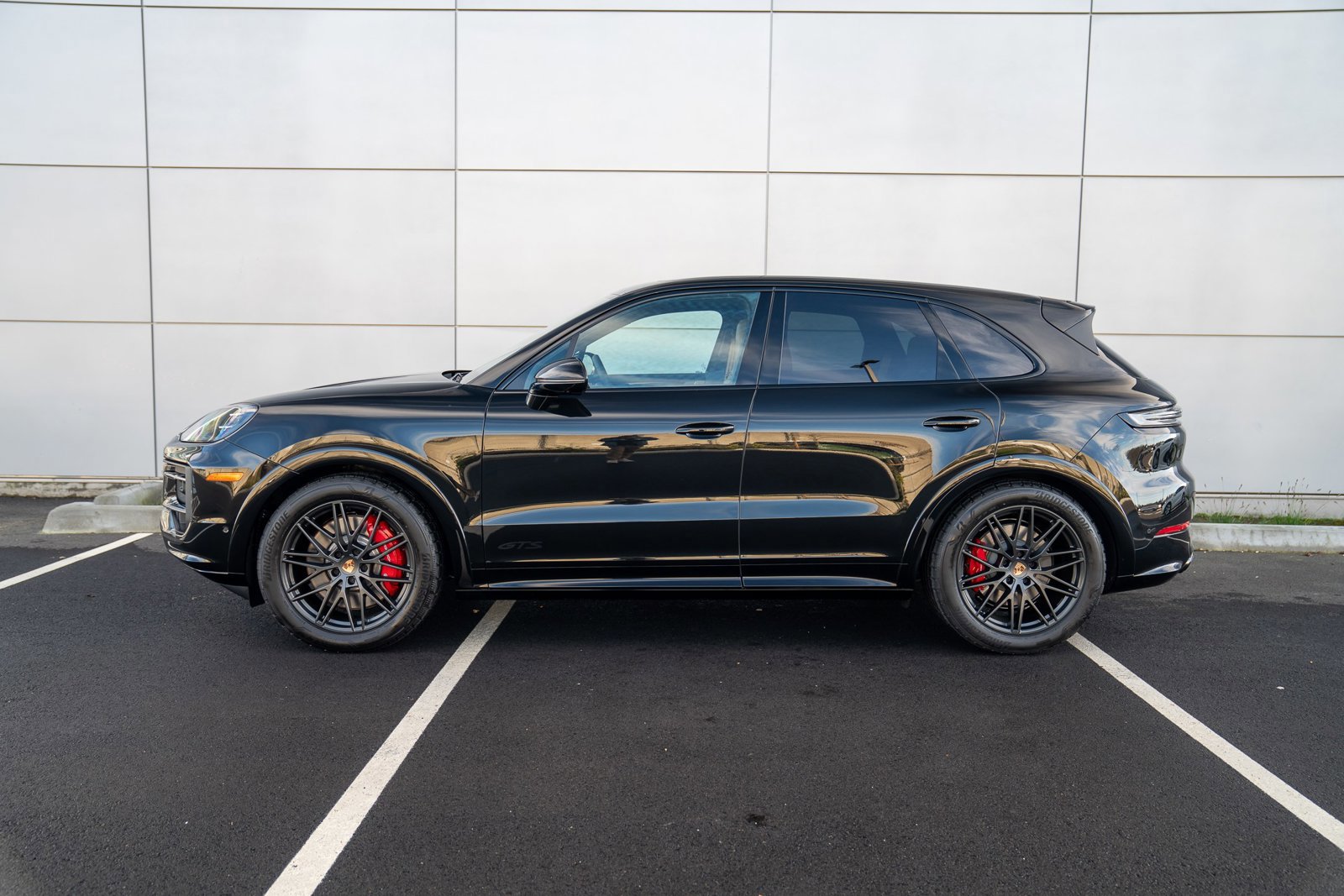 New 2026 Porsche Cayenne GTS AWD/4WD image 2