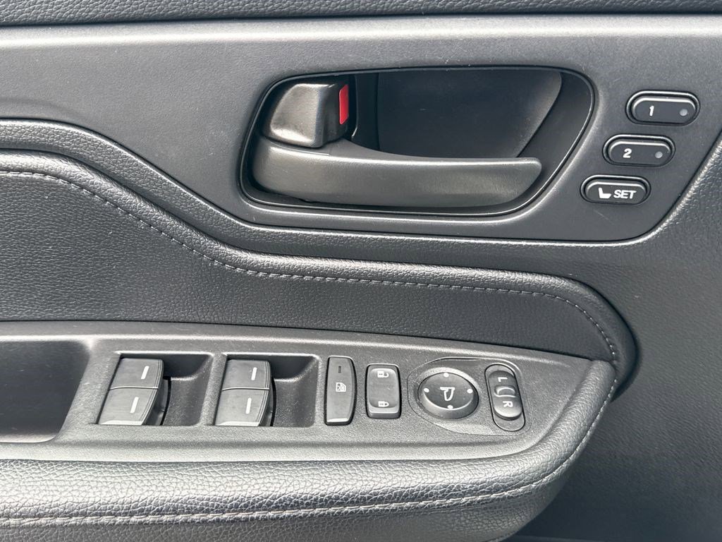 Used 2022 Honda Odyssey EX-L image 22