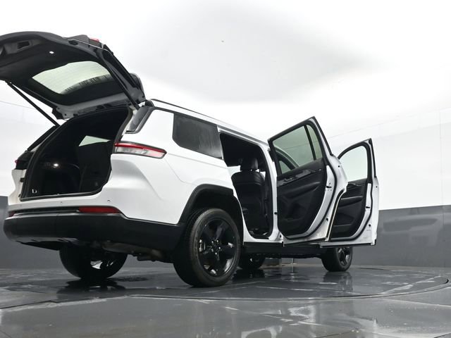 Used 2023 Jeep Grand Cherokee L Laredo image 34