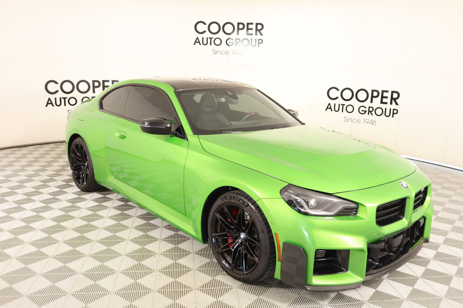 Used 2025 BMW M2 w/ Lighting Package image 1