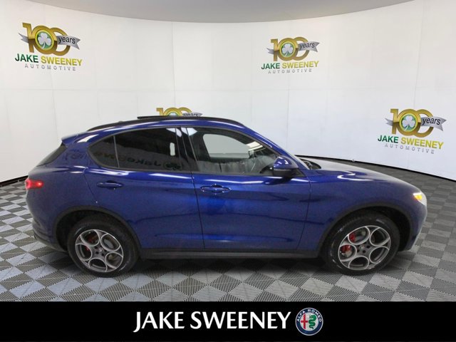 Used 2022 Alfa Romeo Stelvio Sprint image 11