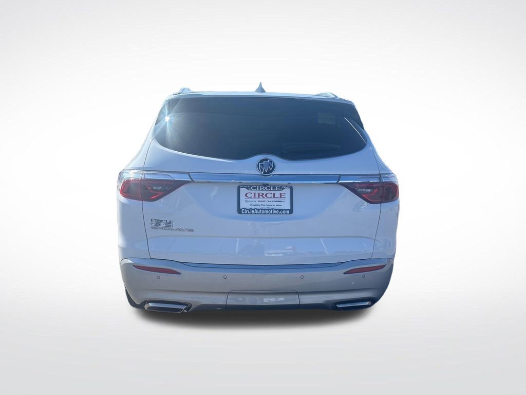 Used 2023 Buick Enclave Essence w/ Experience Buick Package image 5