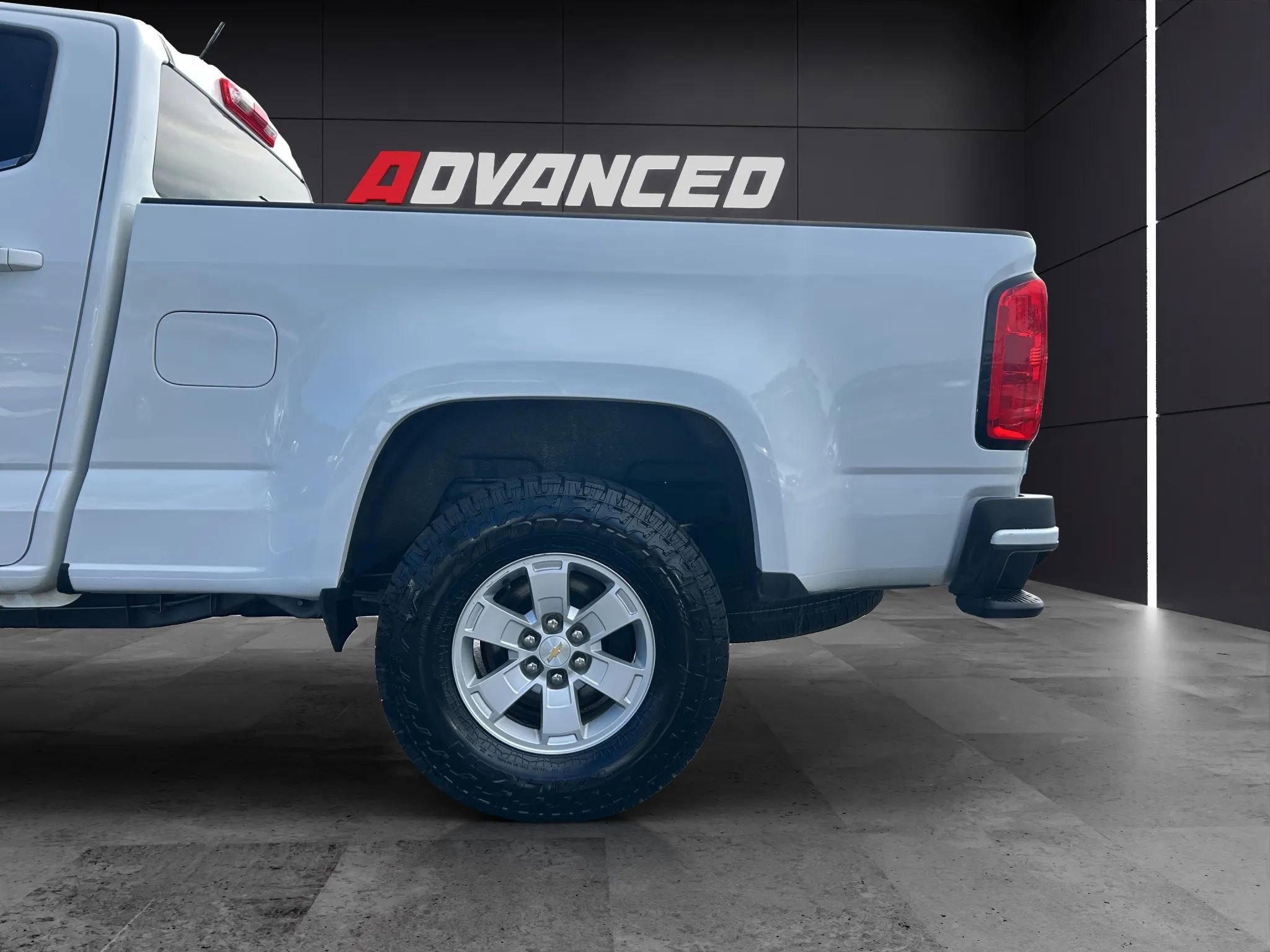 Used 2018 Chevrolet Colorado W/T image 19