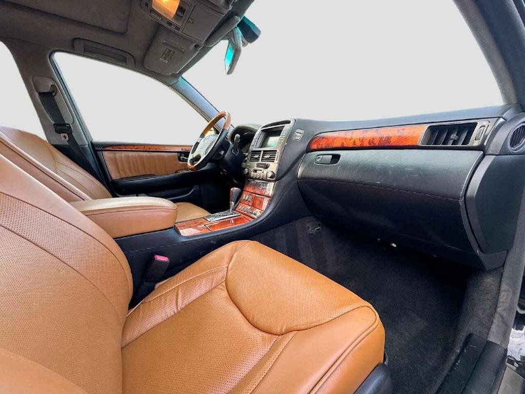 Used 2004 Lexus LS 430 image 17