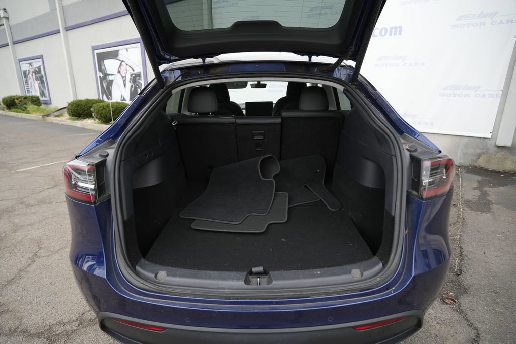 Used 2020 Tesla Model Y Performance image 15