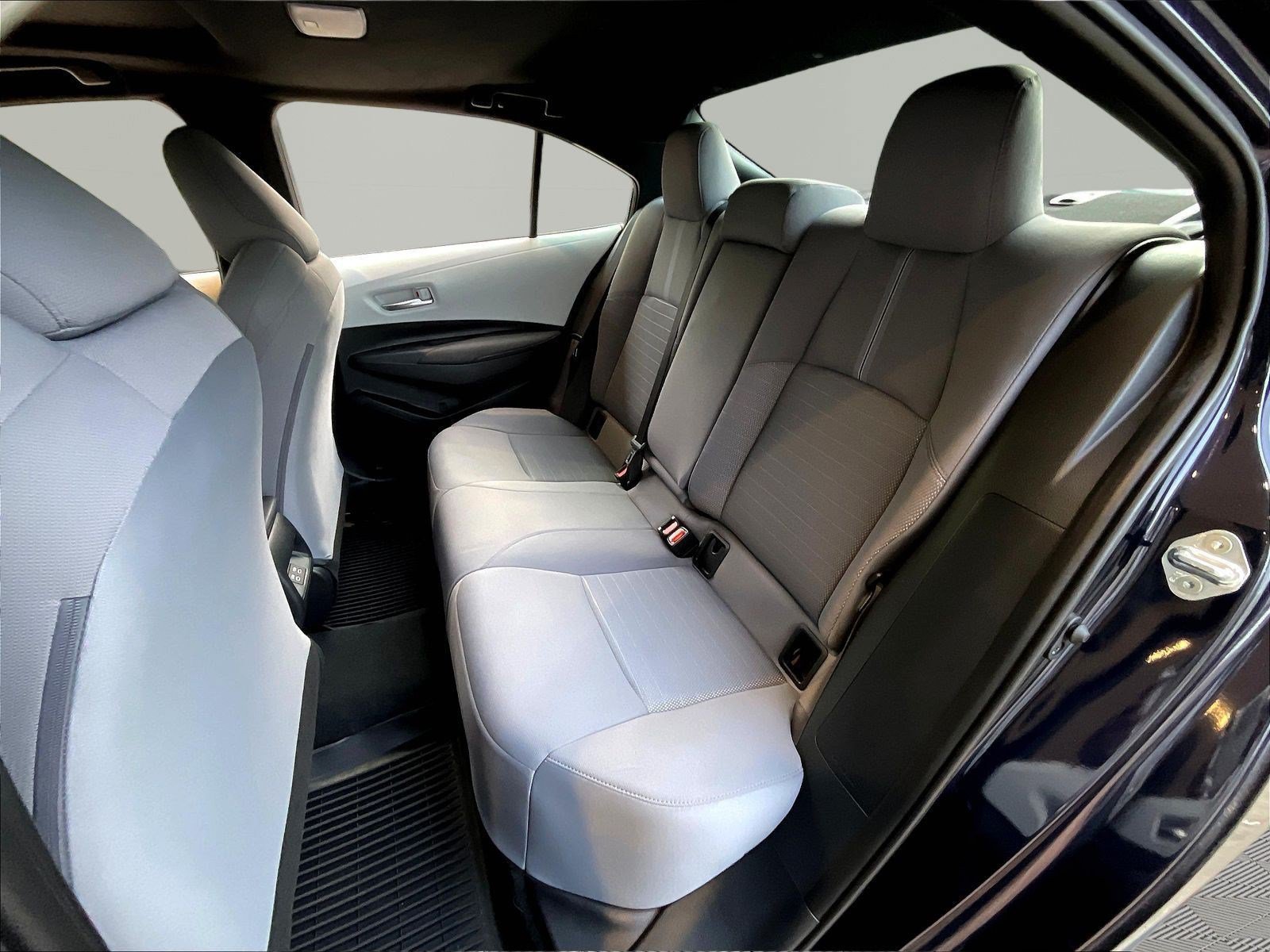 Used 2024 Toyota Corolla SE w/ SE Premium Package FWD image 22