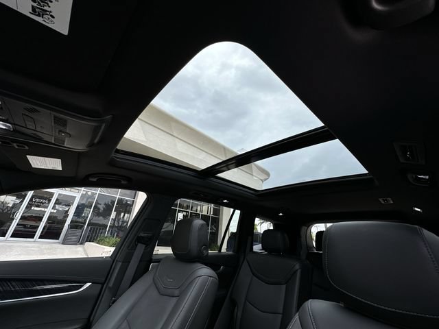 Certified 2023 Cadillac XT6 Premium Luxury FWD image 27