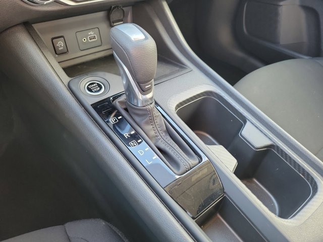 Certified 2025 Nissan Sentra S image 32