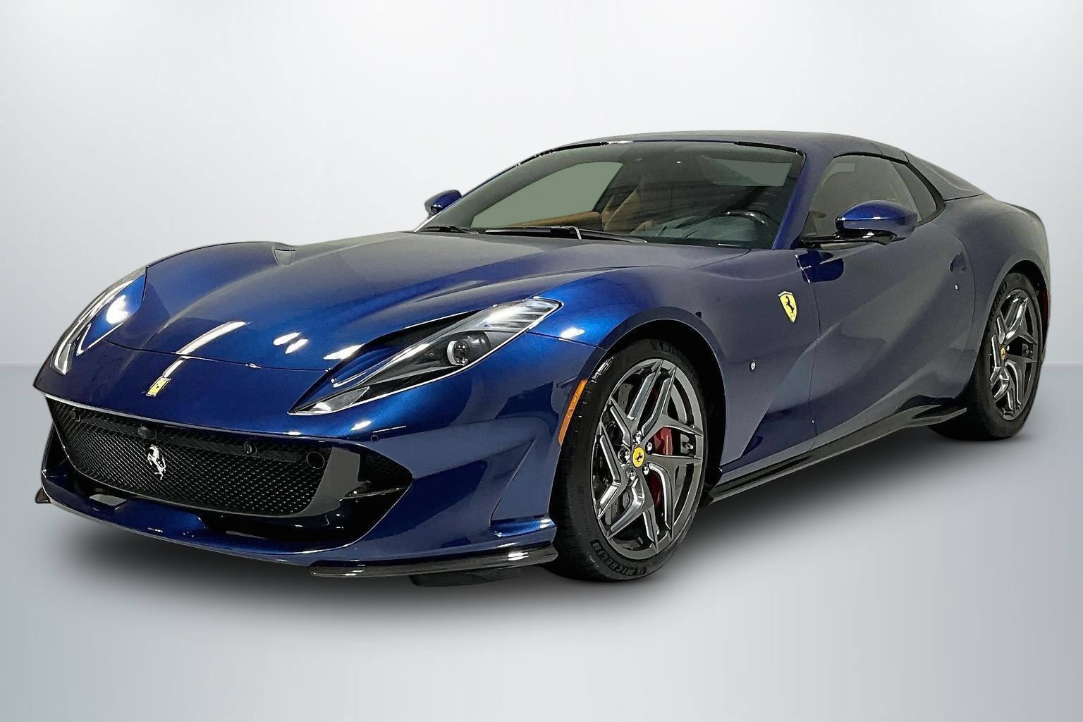 Used 2022 Ferrari 812 GTS RWD image 3