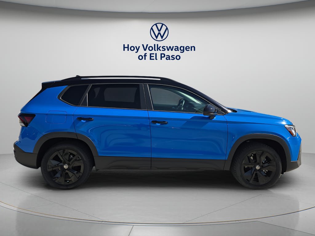 New 2026 Volkswagen Taos SE FWD image 2