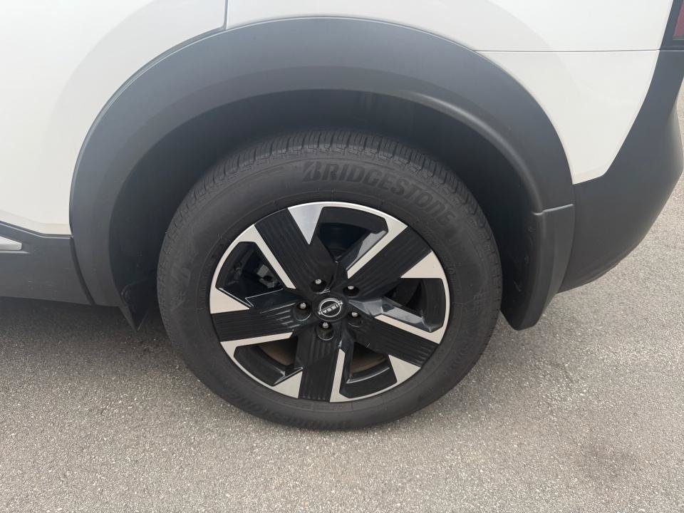 Certified 2026 Nissan Kicks SV w/ Cold Weather Package AWD/4WD image 26