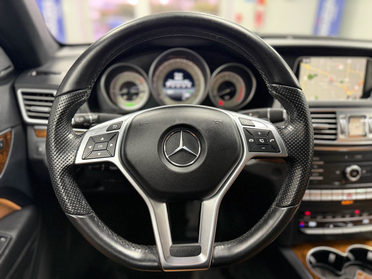 Used 2017 Mercedes-Benz E 400 Cabriolet image 24