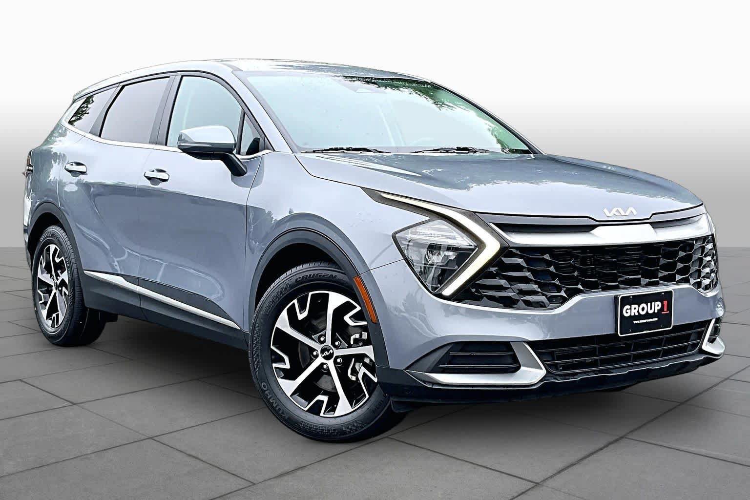 Used 2023 Kia Sportage EX FWD image 4