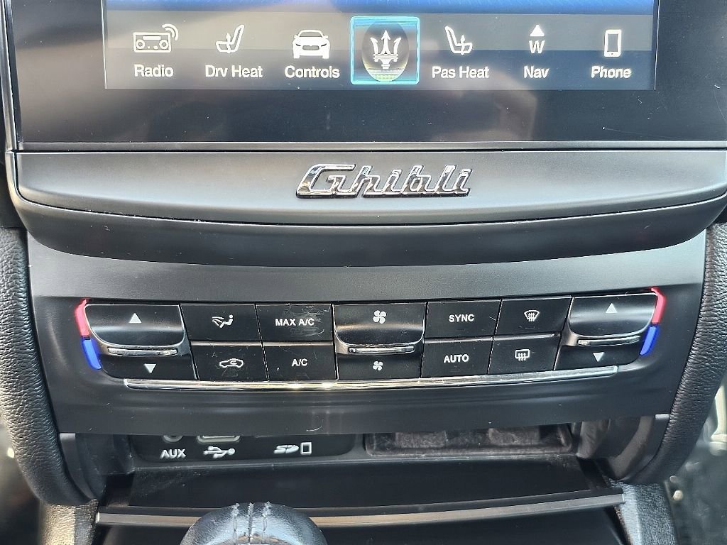 Used 2018 Maserati Ghibli image 25