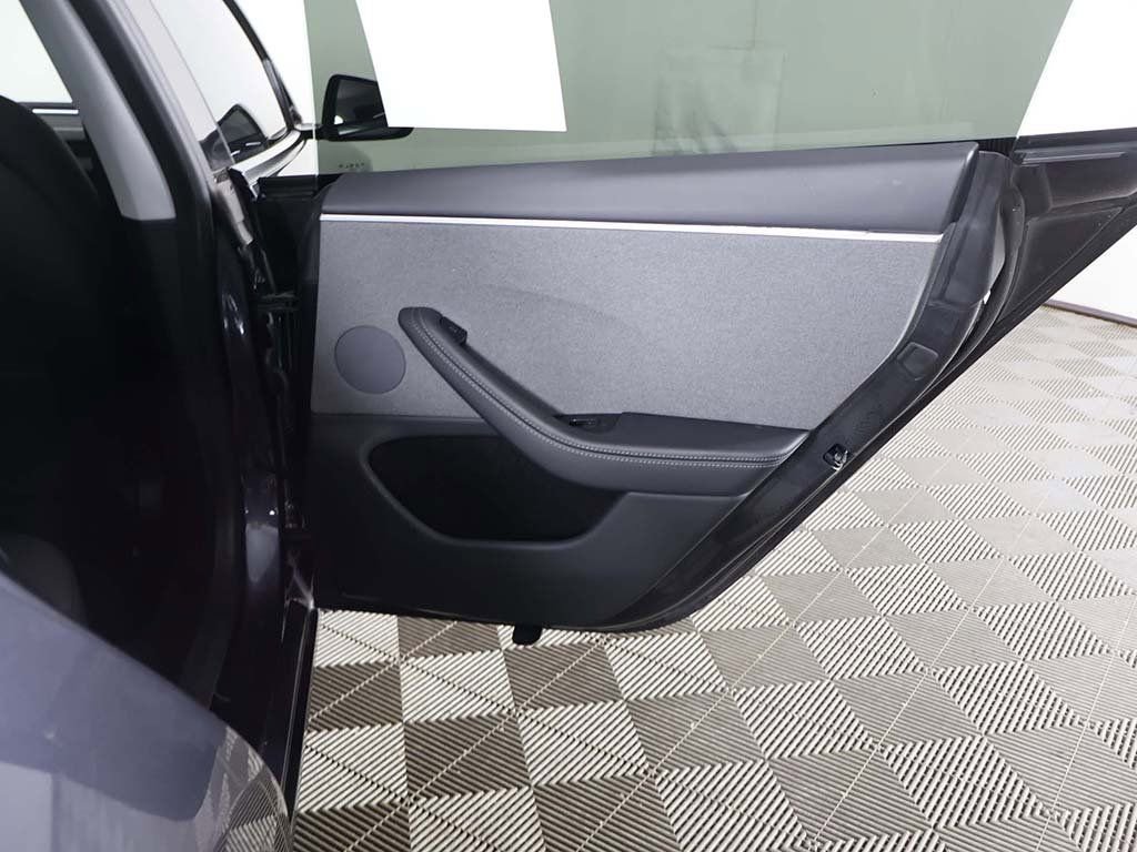 Used 2025 Tesla Model 3 Long Range RWD image 28
