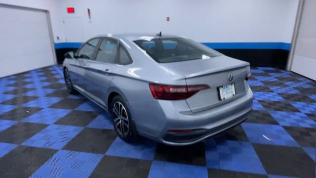 Used 2023 Volkswagen Jetta Sport FWD image 6