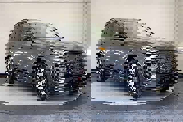 New 2025 Audi SQ6 e-tron Premium Plus image 1