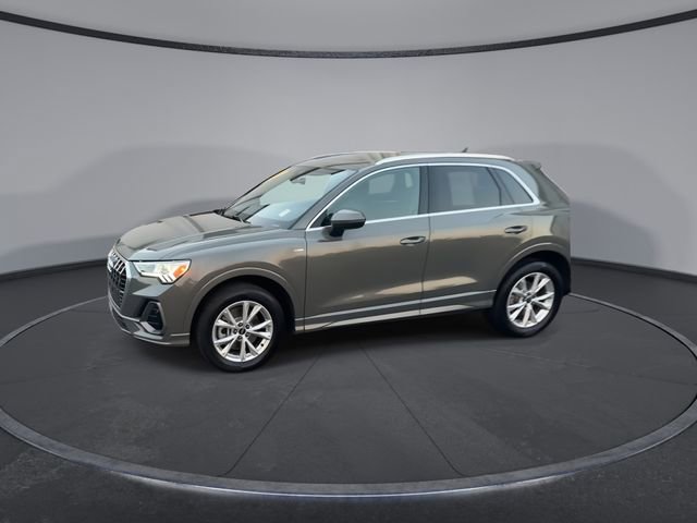 Used 2022 Audi Q3 2.0T Premium Plus w/ Premium Plus Package image 7