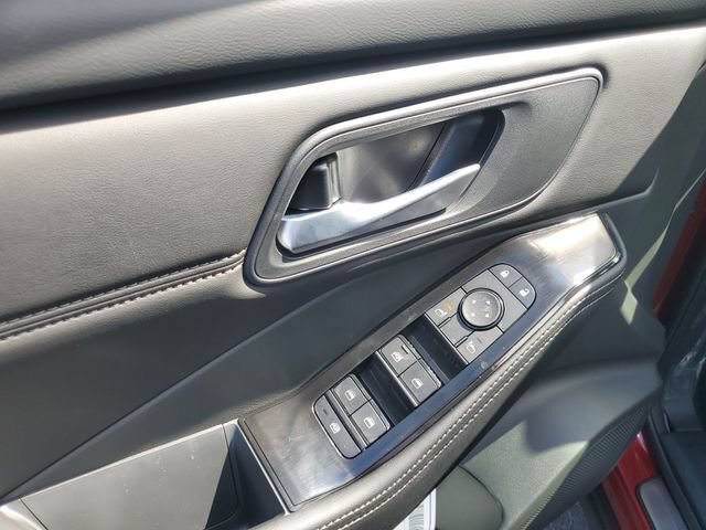 New 2026 Nissan Rogue Dark Armor FWD image 10